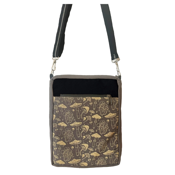 Handbag 101: Decorative Accessories - The Vault